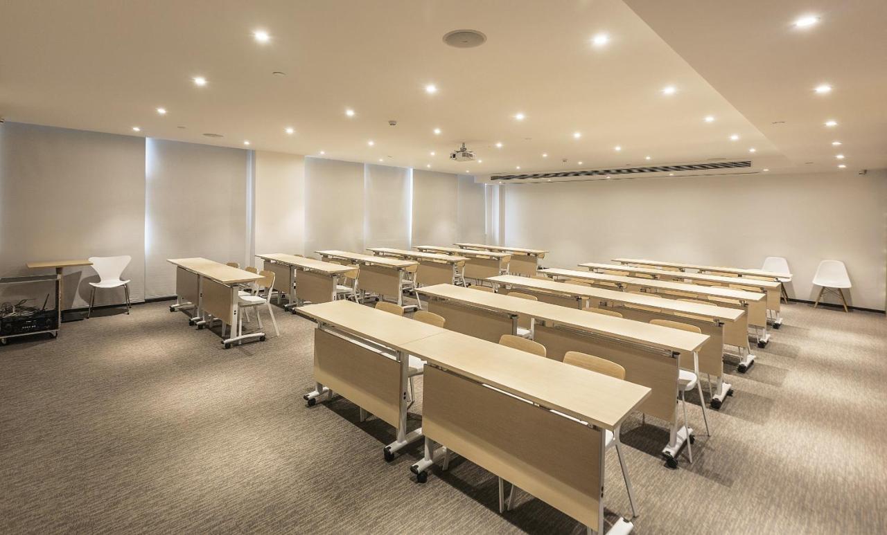 Ibis Zhengzhou Longhai Road Exterior photo